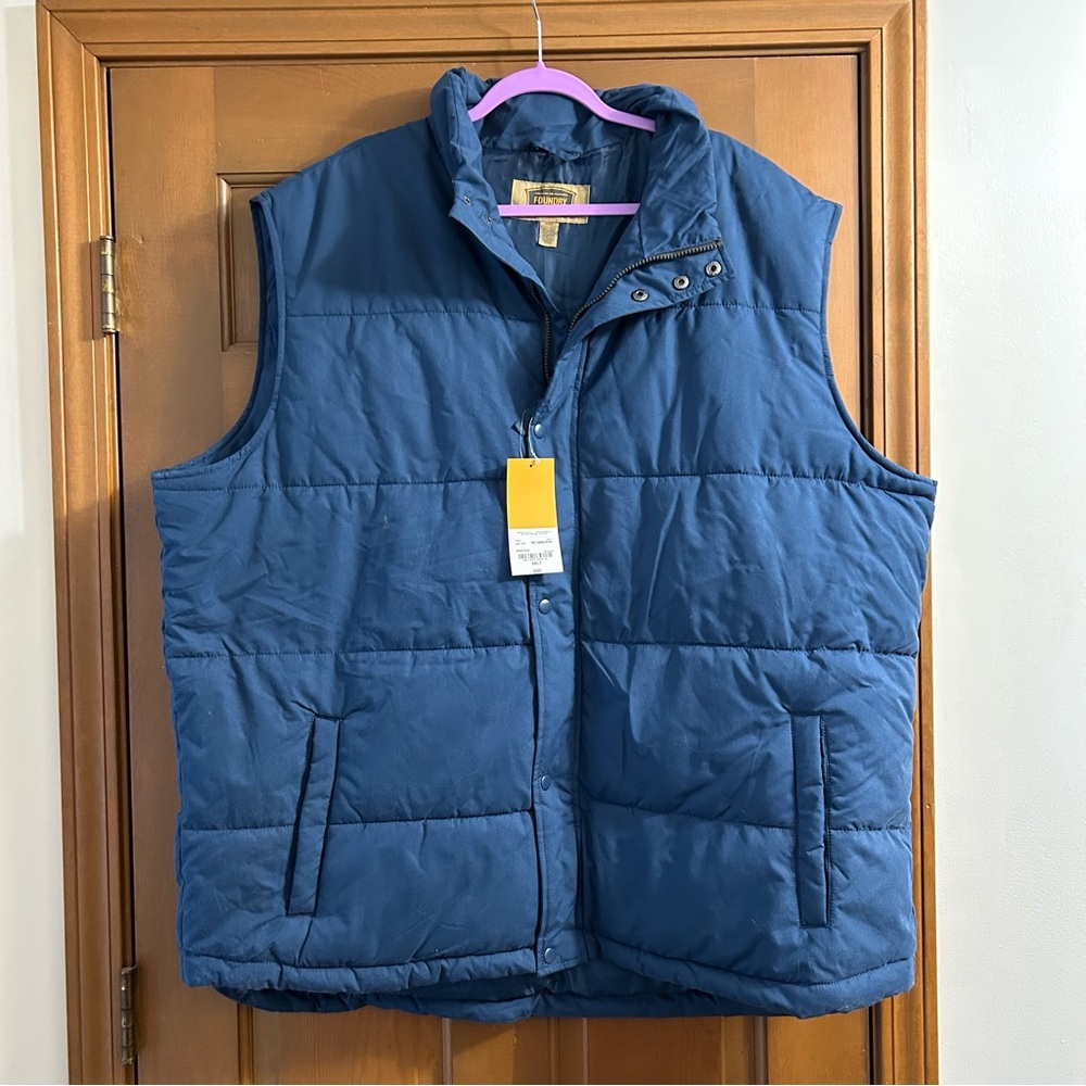 Foundry Blue Puffer Vest. 4XLT. NWT. Men’s